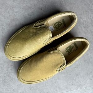 Engineered Garments x Vans OG mismatched classic slip-on, men's US 9